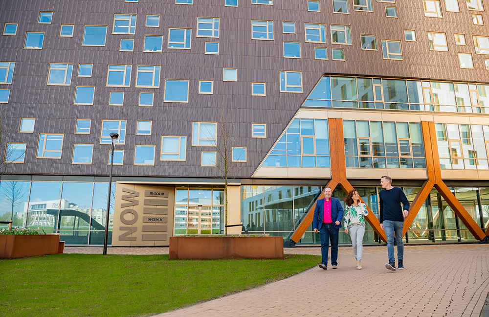 Macaw Nederland Adres